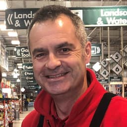Photo of Mike Schneider.